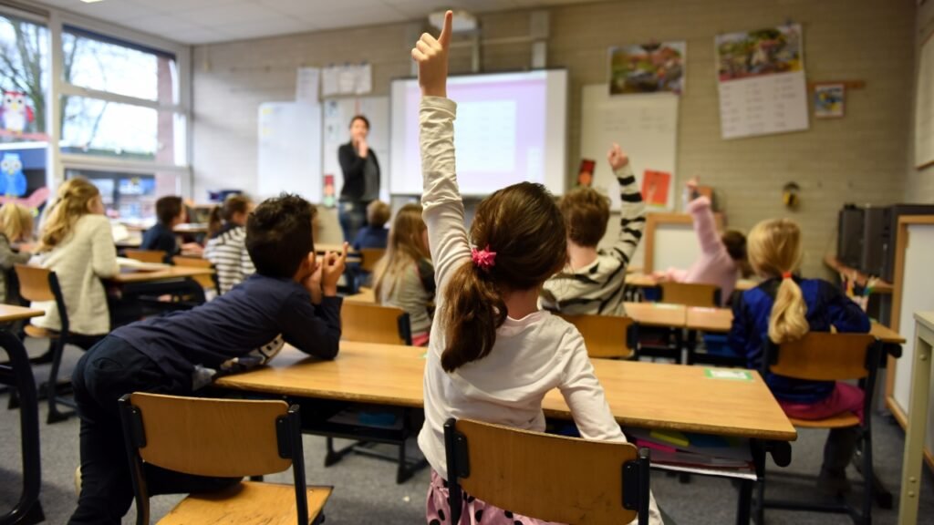 ¿Tengo derecho a cambiar a mi hijo de clase?